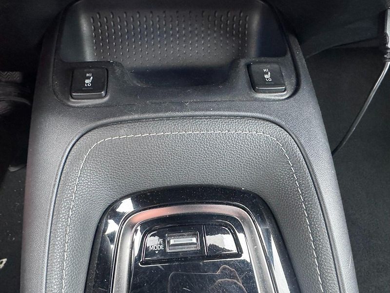 Toyota Corolla (2019) 1,2i 85KW TURBO SPOJKA 2. MAJ - fotka 34 z 50