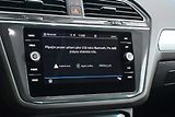 Volkswagen Tiguan (2023) 2.0 Matrix LED Tažné Kamera AC - náhled 18