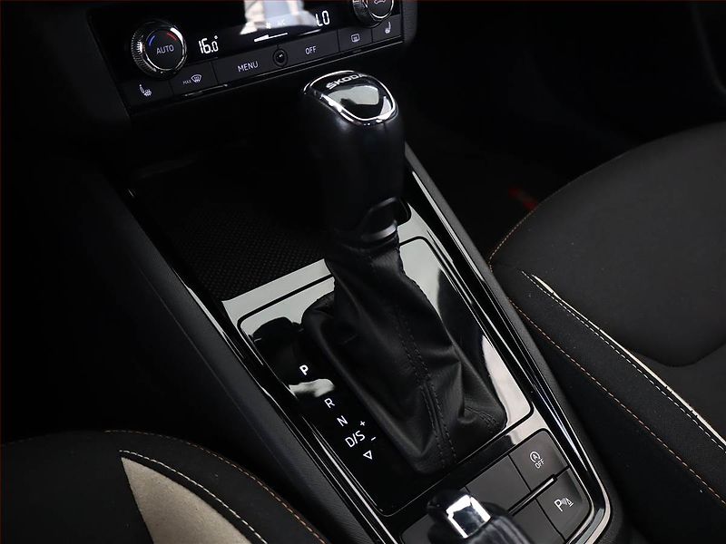 Škoda Scala (2019) Style 1.5 TSI, Automat - fotka 11 z 18