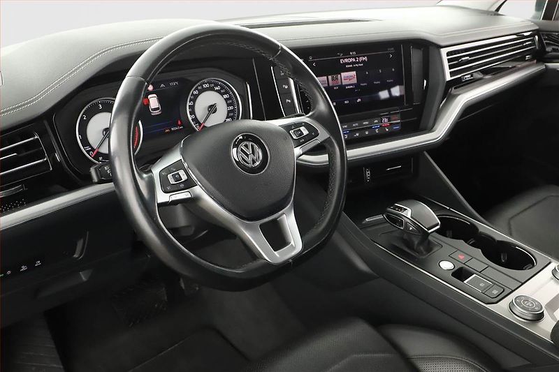 Volkswagen Touareg (2019) 3.0 TDI, NAVI,VZDUCH,CZ - fotka 19 z 30