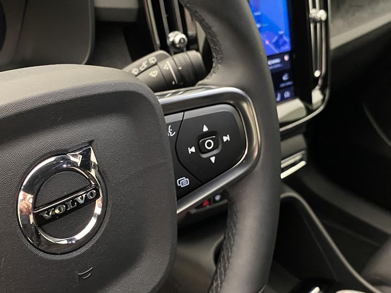 Volvo XC40 PURE ELECTRIC RECHARGE PLUS CZ - fotka 21 z 52