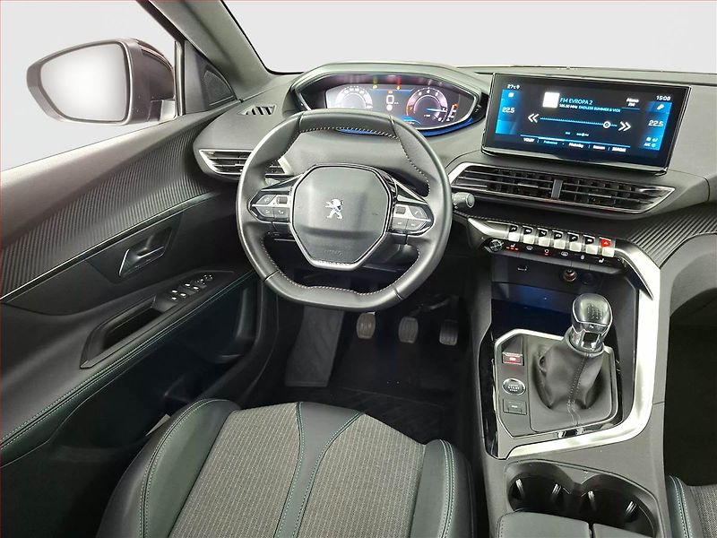 Peugeot 5008 (2024) PureTech 130 - fotka 7 z 19