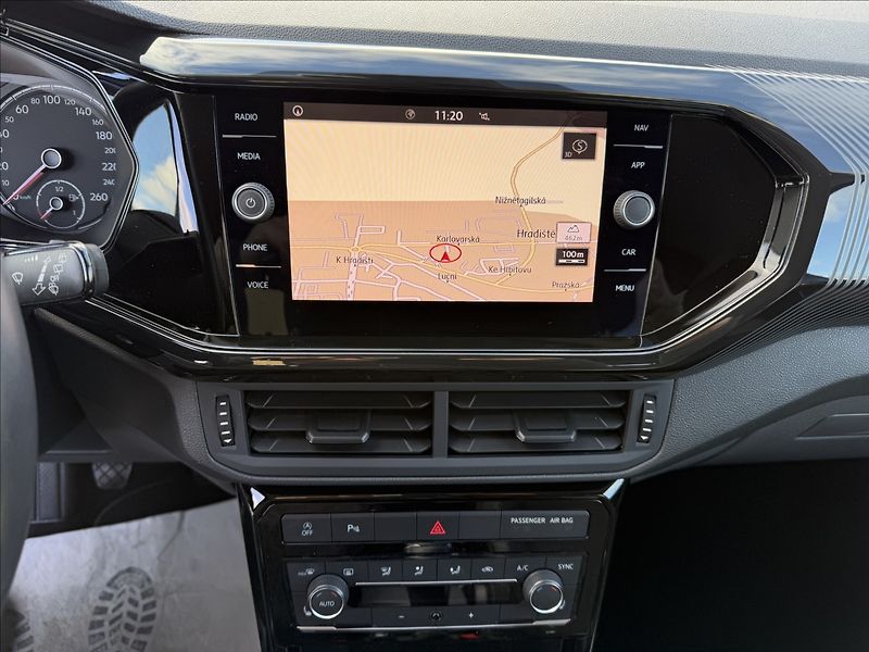 Volkswagen T-Cross 1.0 TSI Life Full LED - fotka 10 z 20