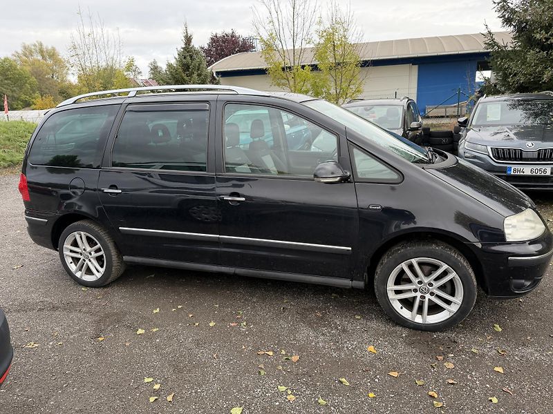 Volkswagen Sharan 1.9 TDI 7 MIST - fotka 7 z 26