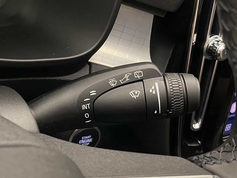 Volvo XC40 (2026) B3 AUT DARK ULTRA  - fotka 31 z 63