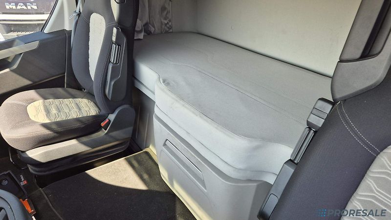 Ford F - MAX 1850 LOW DECK EURO 6 - fotka 5 z 8
