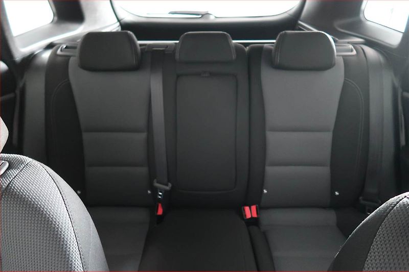 Hyundai i30 (2015) Weekend 1.6 CRDi, ČR,1.maj - fotka 10 z 16