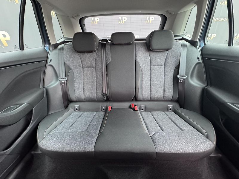 Škoda Kamiq (2021) 1.0TSi MAN Style, Virtual, DPH - fotka 18 z 41