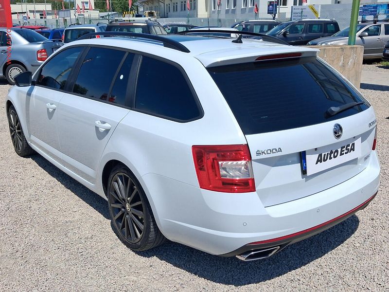 Škoda Octavia (2014) 2.0 TDi, RS - fotka 6 z 23