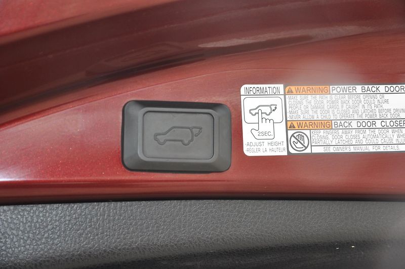 Toyota RAV4 2.5 Hybrid 4x4 Selection Kůže - fotka 11 z 31
