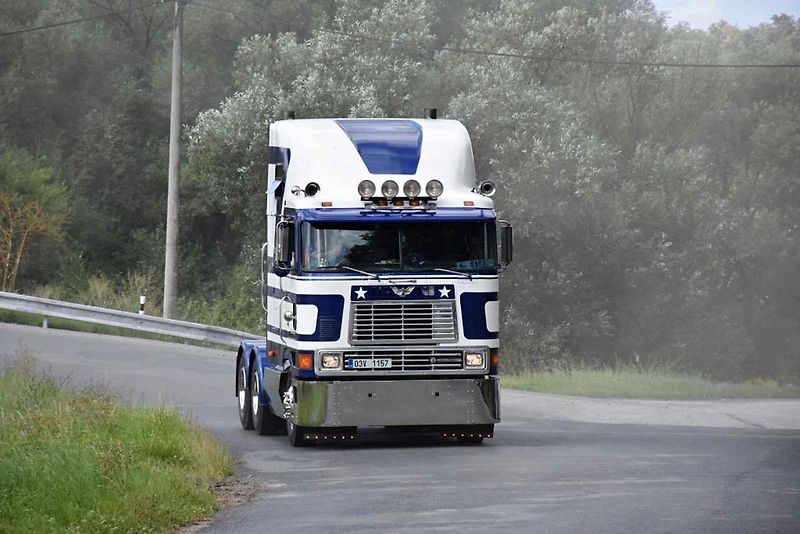 Z návštěvy 6. ročníku US Racket Trucks v Lužné.