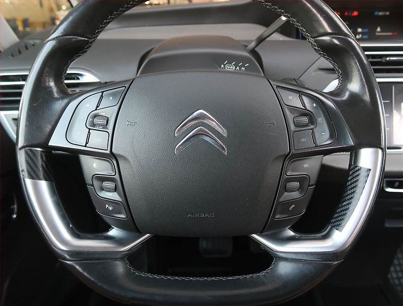 Citroën C4 Picasso (2014) 1.6 HDi, Automat, 7 míst - fotka 19 z 23