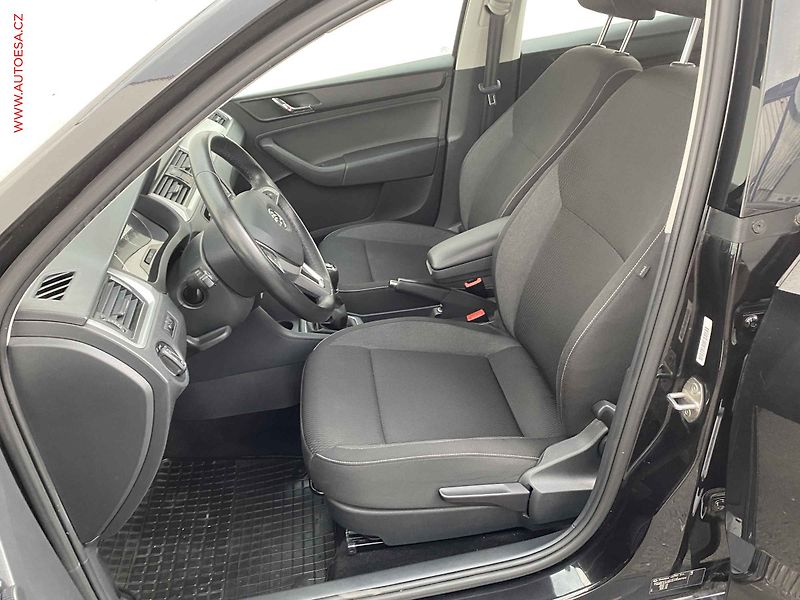 Škoda Rapid (2016) 1.2 TSi, Ambition - fotka 9 z 16