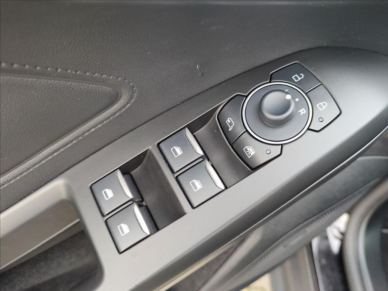 Ford Focus 1,5 EcoBlue 85kW TitaniumX AUT - fotka 22 z 41