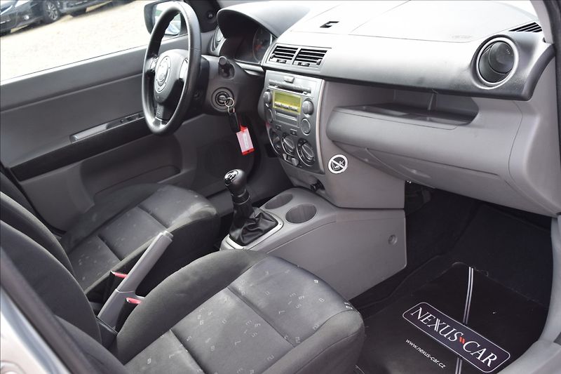 Mazda 2 1,4 D 50KW NOVÁ STK  AUTOMAT - fotka 35 z 41