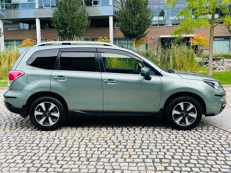 Subaru Forester 2.0i 1.MAJITEL TAŽNÉ SERVISKA - fotka 10 z 48