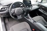 Toyota C-HR (2022) 1,8 Hybrid 90kW e-CVT Comfort - náhled 8