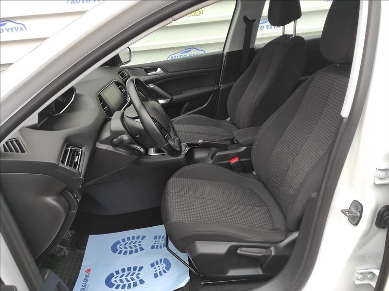 Peugeot 308 1,5 BlueHDi ACTIVE,ČR,Tažné - fotka 10 z 37