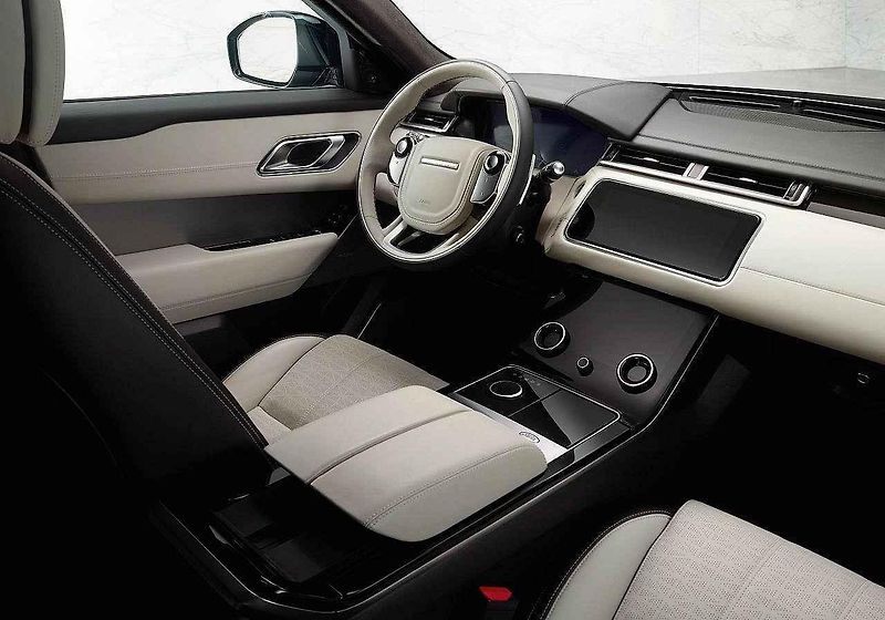 Range Rover Velar.