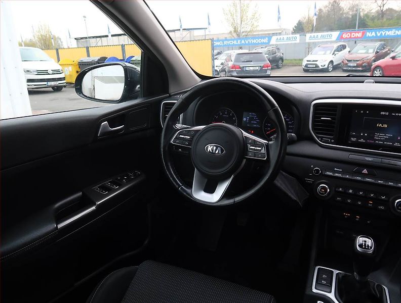 Kia Sportage (2019) 1.6 GDI, Serv.kniha, Navi - fotka 7 z 24