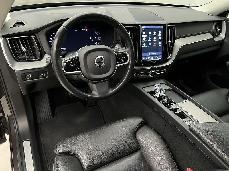 Volvo XC60 B4 INSCRIPTION AUT  - fotka 4 z 40