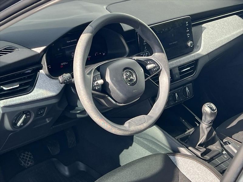Škoda Scala 1,0 TSi 85kW SELECTION - fotka 10 z 24