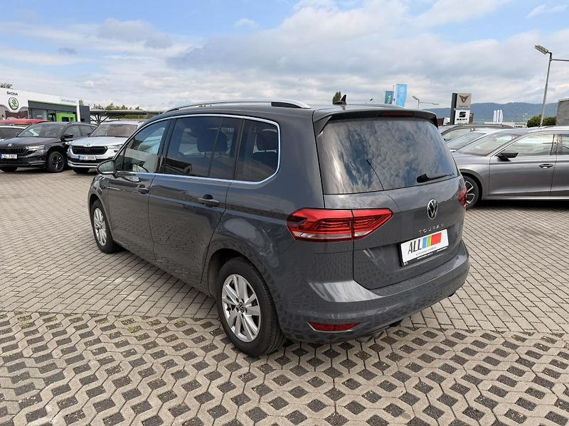 Volkswagen Touran 2,0 TDI DSG 110 kW, Highline - fotka 5 z 15