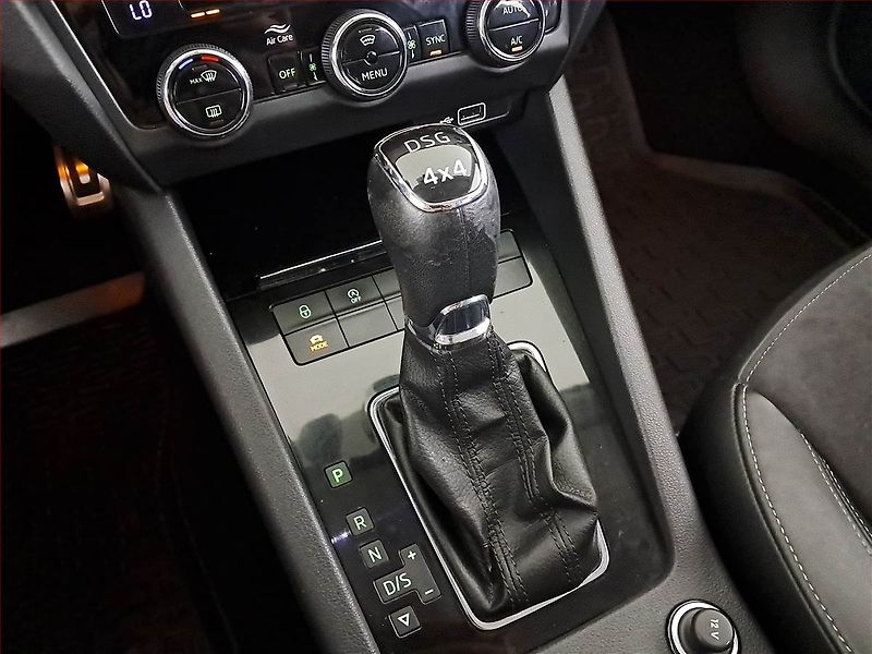 Škoda Octavia (2017) Scout 2.0 TDI, 4X4, Automat - fotka 13 z 20