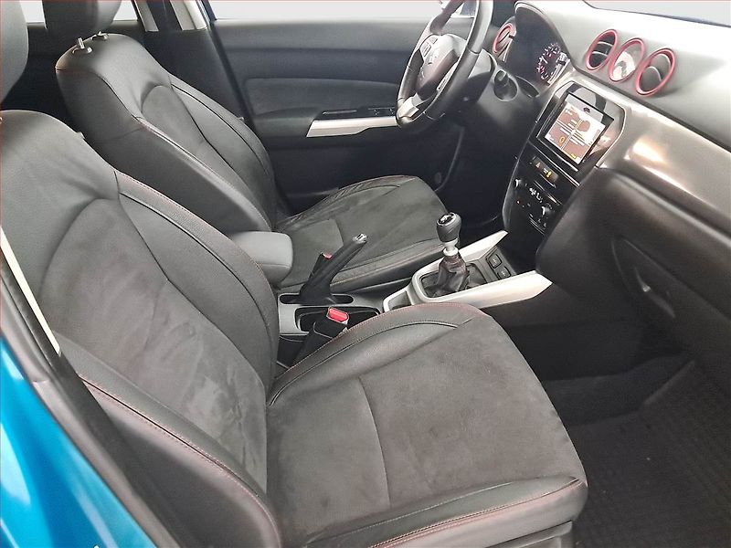 Suzuki Vitara (2017) S 1.4 BoosterJet, ČR,1.maj - fotka 9 z 21