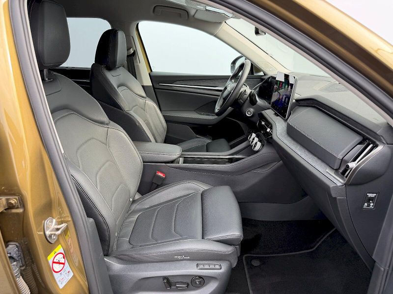 Škoda Kodiaq (2025) 2.0 TDI 4x4 Exclusive Selectio - fotka 29 z 35