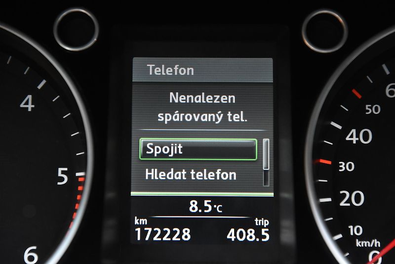 Volkswagen Passat 2.0 TDi CR COMFORTLINE, VÝHŘEV - fotka 16 z 50