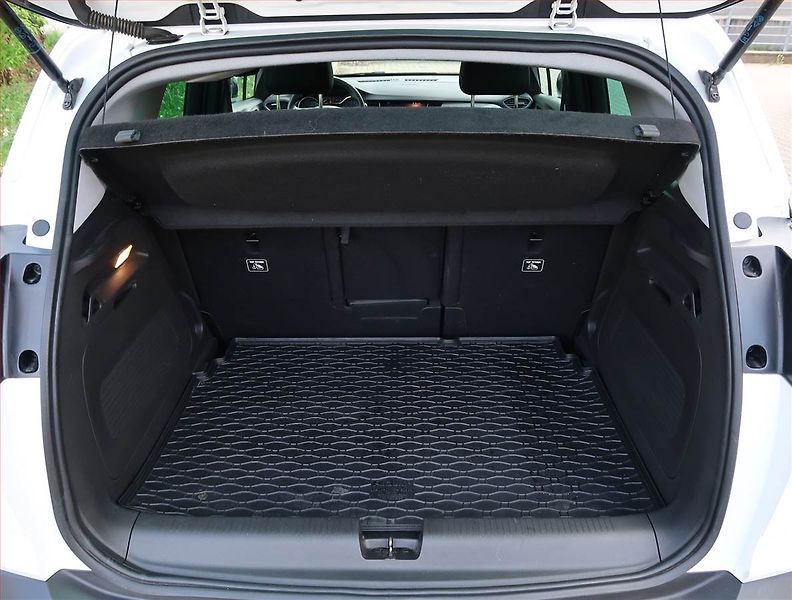 Opel Crossland X (2025) 1.2 Turbo, ČR,1.maj - fotka 13 z 21