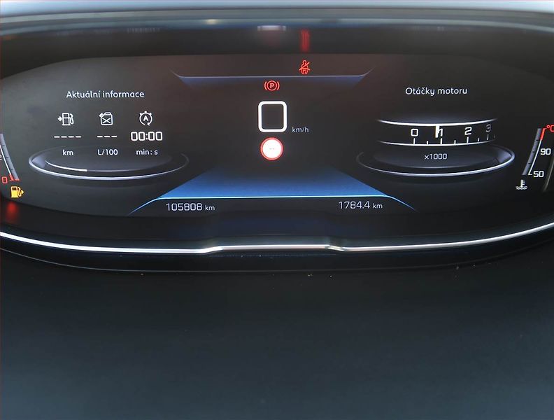 Peugeot 5008 (2020) PureTech 130, 7 míst - fotka 11 z 19
