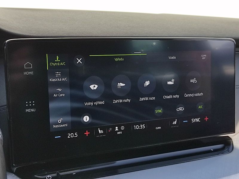 Škoda Octavia (2023) combi Tour 2,0 Tdi 110 Kw - fotka 14 z 37