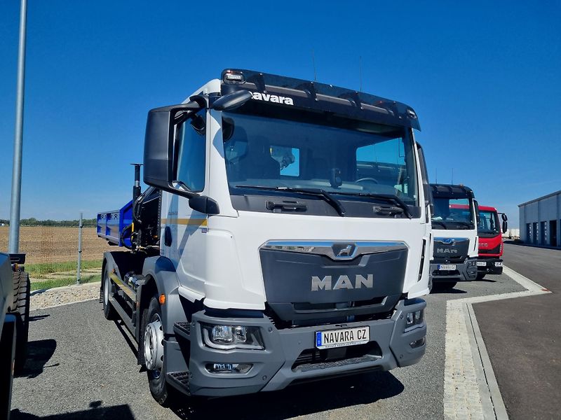MAN TGM 18.290 + KONTEJNER S RUKOU  - fotka 3 z 16