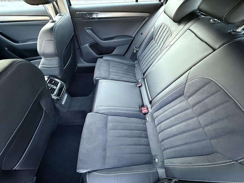 Škoda Superb (2023) 2,0tdi 147kw 4x4 DSG StylePLUS - fotka 29 z 55