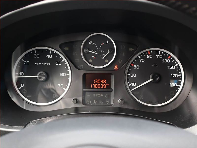Citroën Berlingo (2017) XTR 1.6 BlueHDi, 5Míst, ČR - fotka 9 z 14