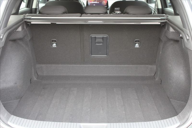 Hyundai i30 1,5 CVVT  ČR,1MAJ,ZÁRUKA,STYLE - fotka 26 z 32