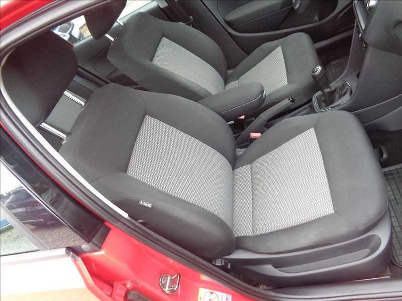 Volkswagen Polo 1,2 - fotka 10 z 19