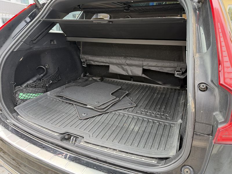 Volvo XC60 (2023) T6 AWD Recharge Plus Bright - fotka 50 z 51