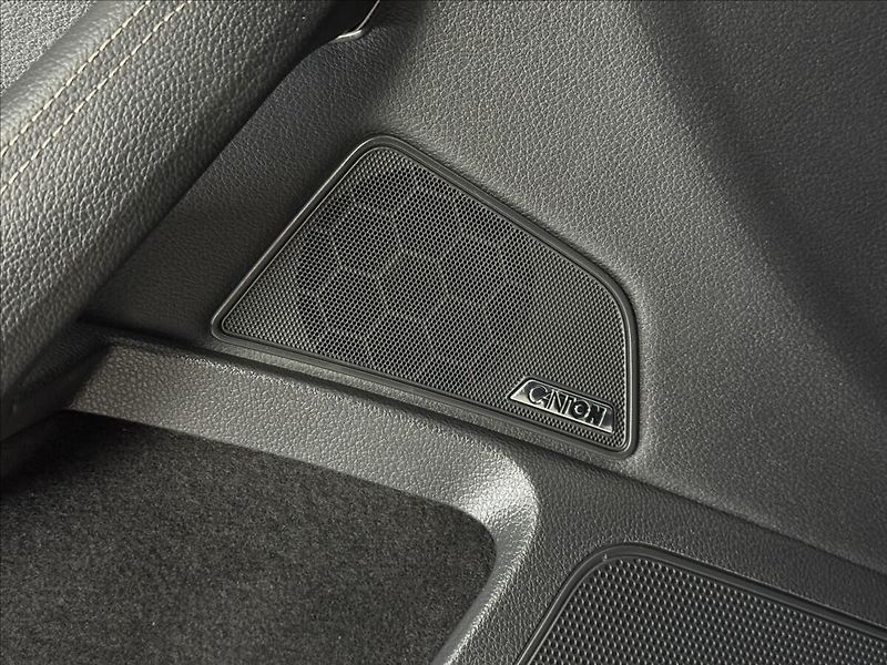 Škoda Superb 2,0 TDi  DSG 4x4 Scout Virtual - fotka 25 z 50
