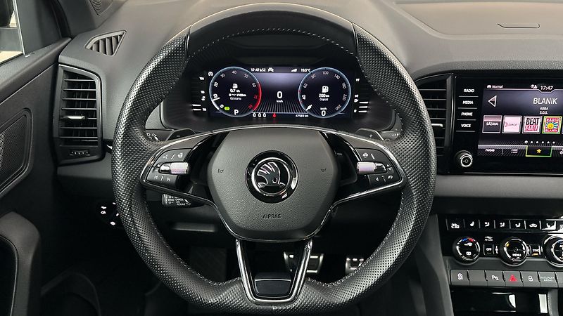 Škoda Karoq 1.5 TSI DSG Sportline - fotka 9 z 27