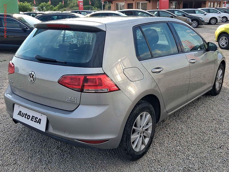 Volkswagen Golf (2013) 1.2 TSI, ČR, servis.kniha - fotka 4 z 19