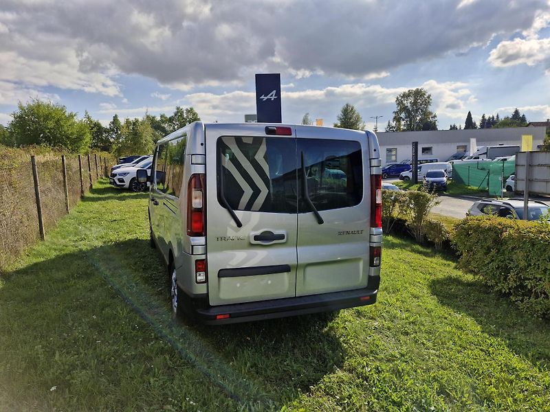 Renault Trafic (2026) L2 Equilibre 150k automat  - fotka 6 z 15