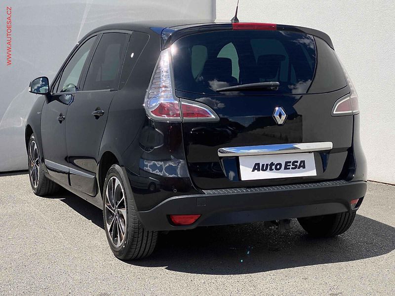 Renault Scénic (2016) 1.5dCi, BOSE, AT, kamera - fotka 6 z 17