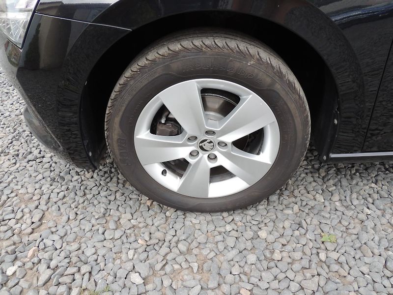 Škoda Scala (2022) 1.5TSi,110kw,AMB+,ČR,1.majitel - fotka 13 z 52