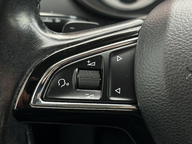 Škoda Octavia Combi 1.0TSi DSG Smartlink 2Z. - fotka 16 z 38
