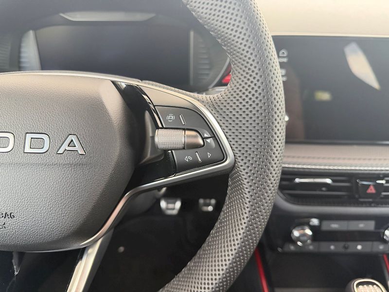 Škoda Fabia (2025) Monte Carlo 1.0 TSI / 85 kW M6 - fotka 11 z 25