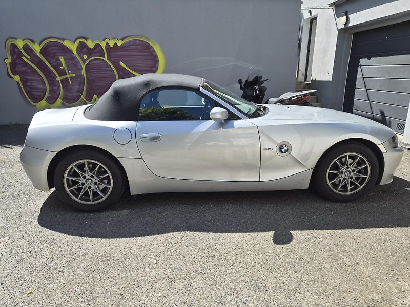 BMW Z4 (2006) - fotka 4 z 5