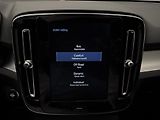 Volvo XC40 T5 AWD MOMENTUM PRO AUT - náhled 38